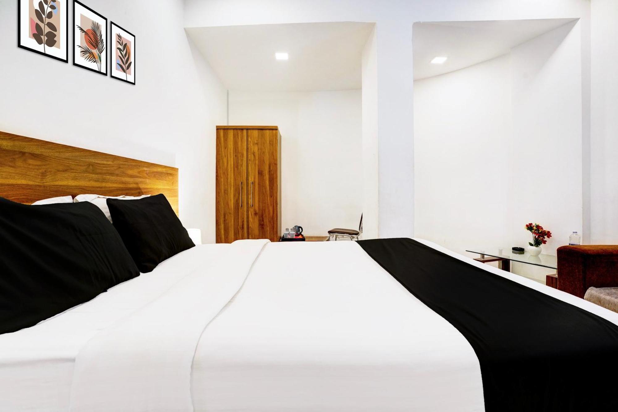 Super Hotel O Nashik Road Formerly The Address Hotel Экстерьер фото